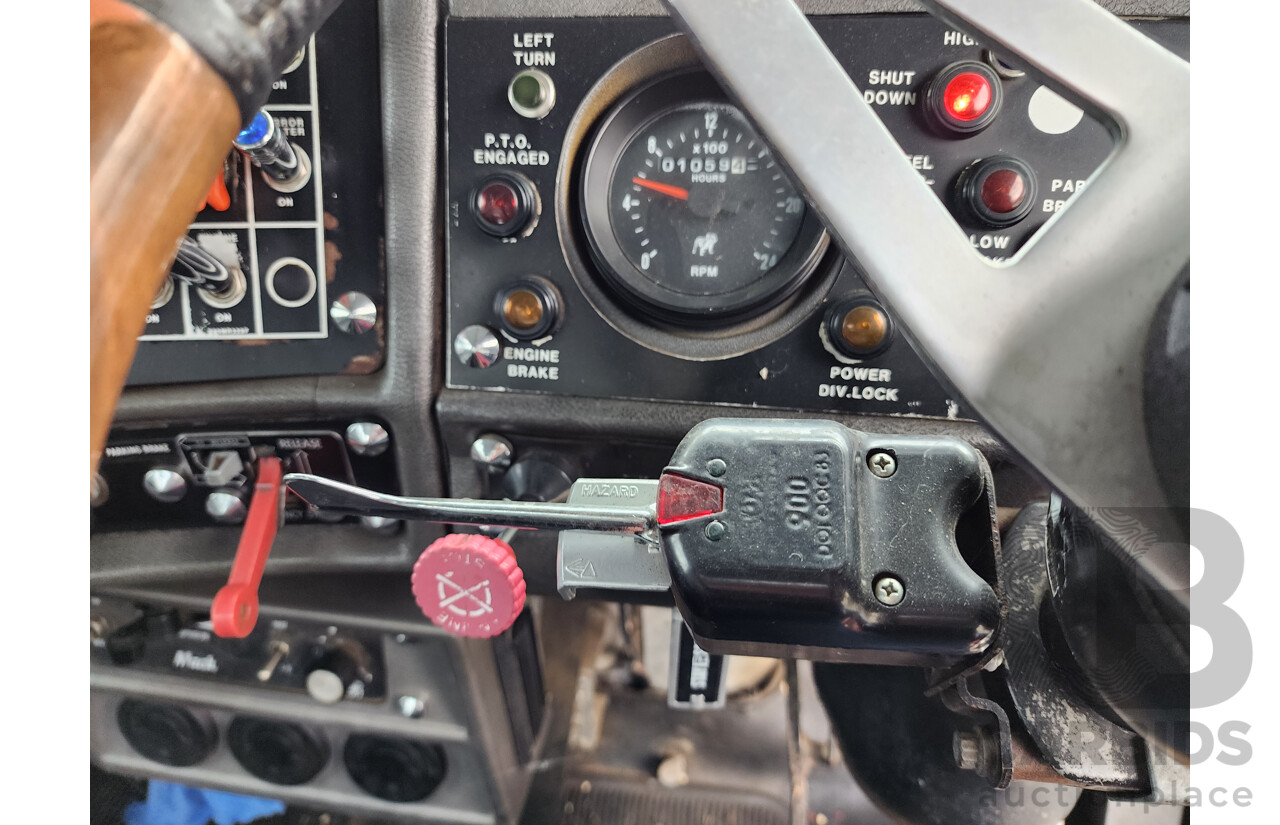 11/1990 Mack Econodyne Value Liner 6x4 2d Cab Chassis Turbo Diesel