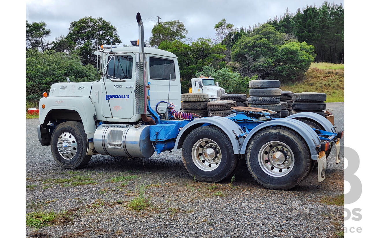 11/1990 Mack Econodyne Value Liner 6x4 2d Cab Chassis Turbo Diesel