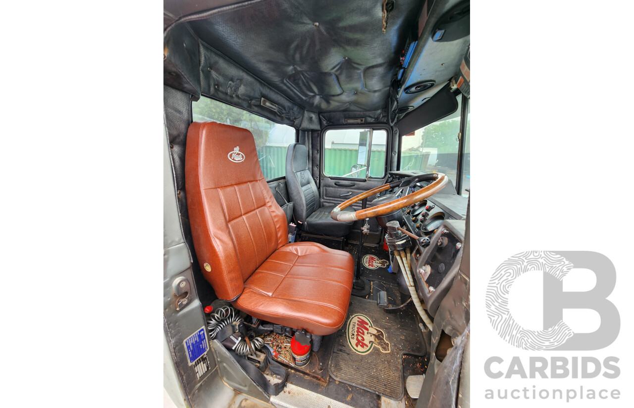 11/1990 Mack Econodyne Value Liner 6x4 2d Cab Chassis Turbo Diesel