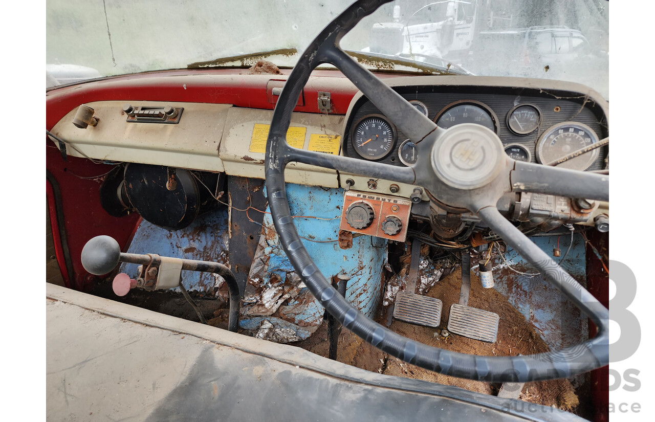 01/1968 International C1800 Series Prime Mover 4x2 2d Cab Chassis Red Inline Six