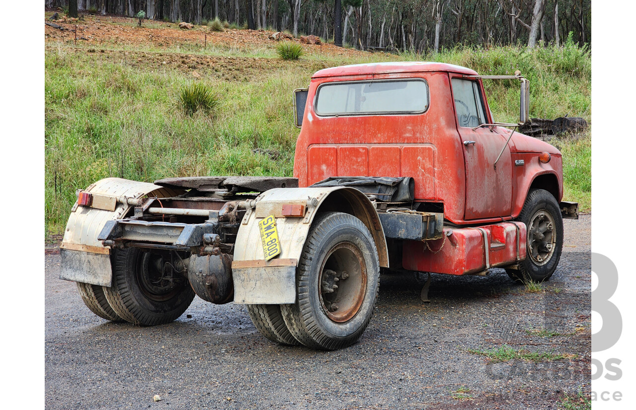 01/1968 International C1800 Series Prime Mover 4x2 2d Cab Chassis Red Inline Six