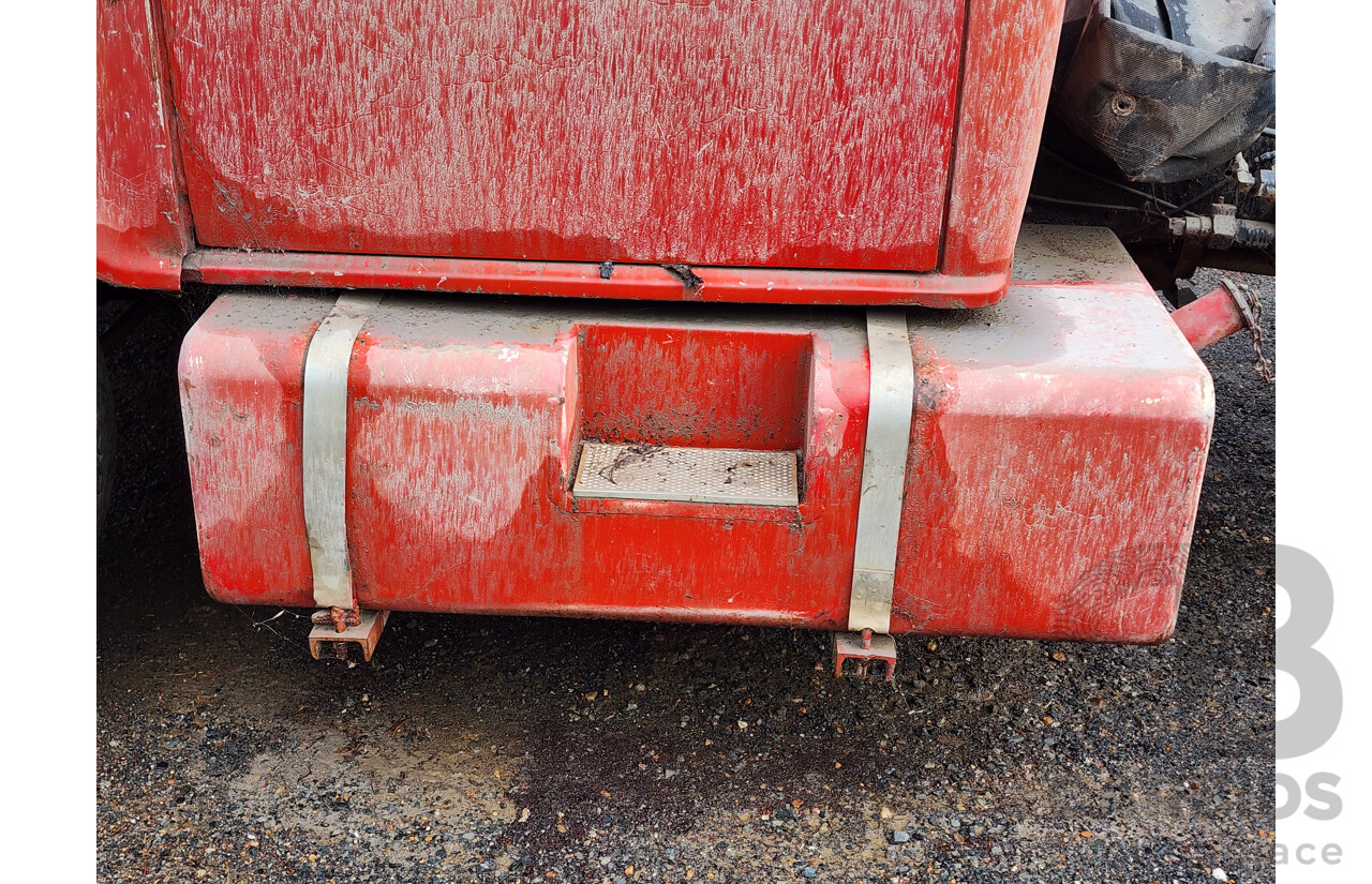 01/1968 International C1800 Series Prime Mover 4x2 2d Cab Chassis Red Inline Six