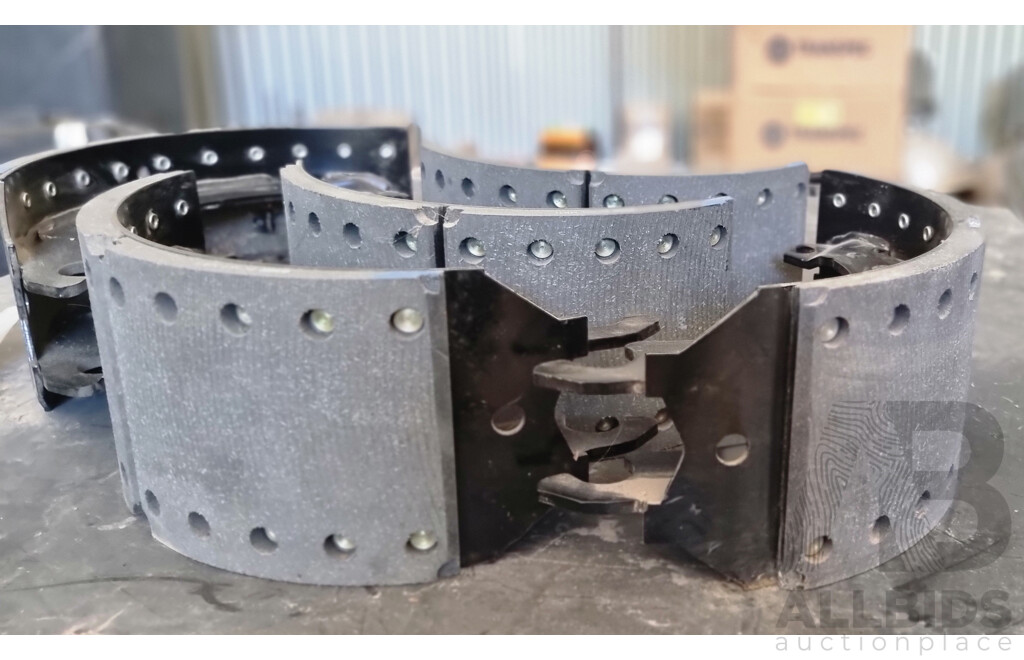 Pair of BC/36/1 Brake Shoe Kits with a Spare Brake Shoe
