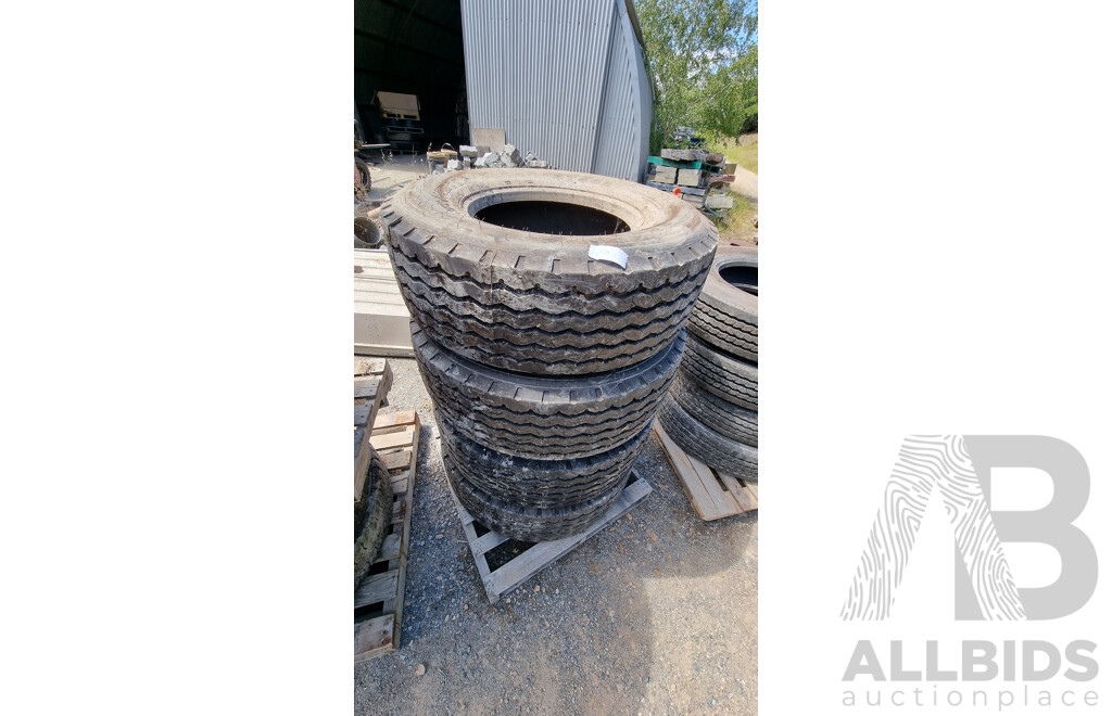 Set of Four BOTO BT668 Tyres - Brand New