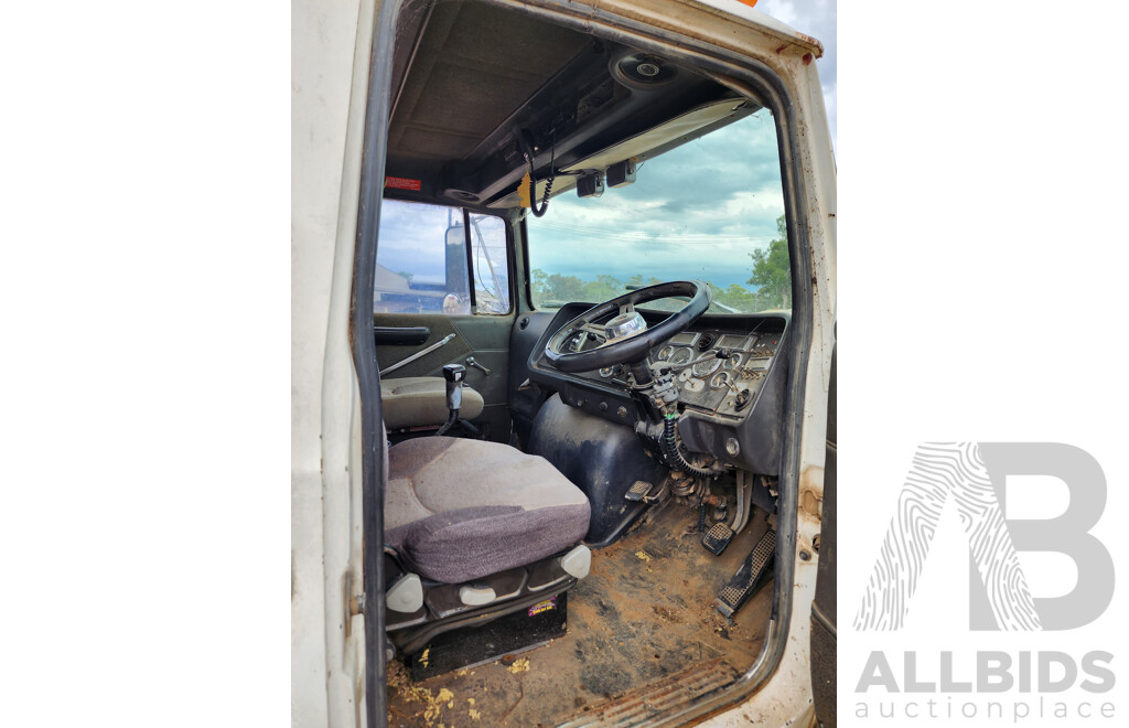 05/1993 Ford Aeromax L9000 6x4 Bogie Prime Mover 2d Cab Chassis White Turbo Diesel 420HP