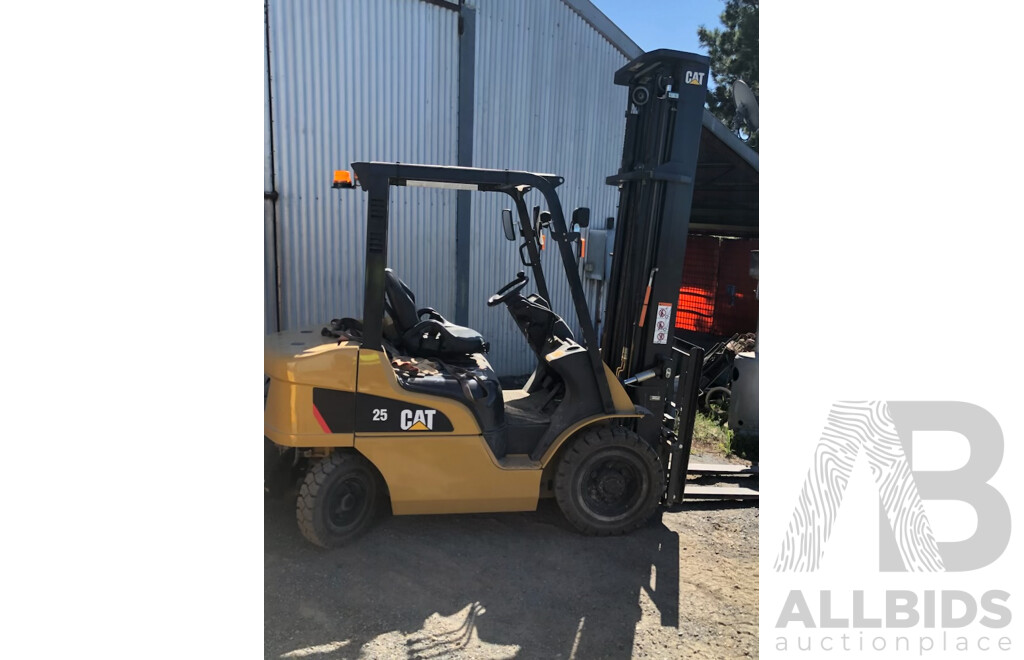 2019 CAT 2.7 Ton Diesel Forklift - DP25NT