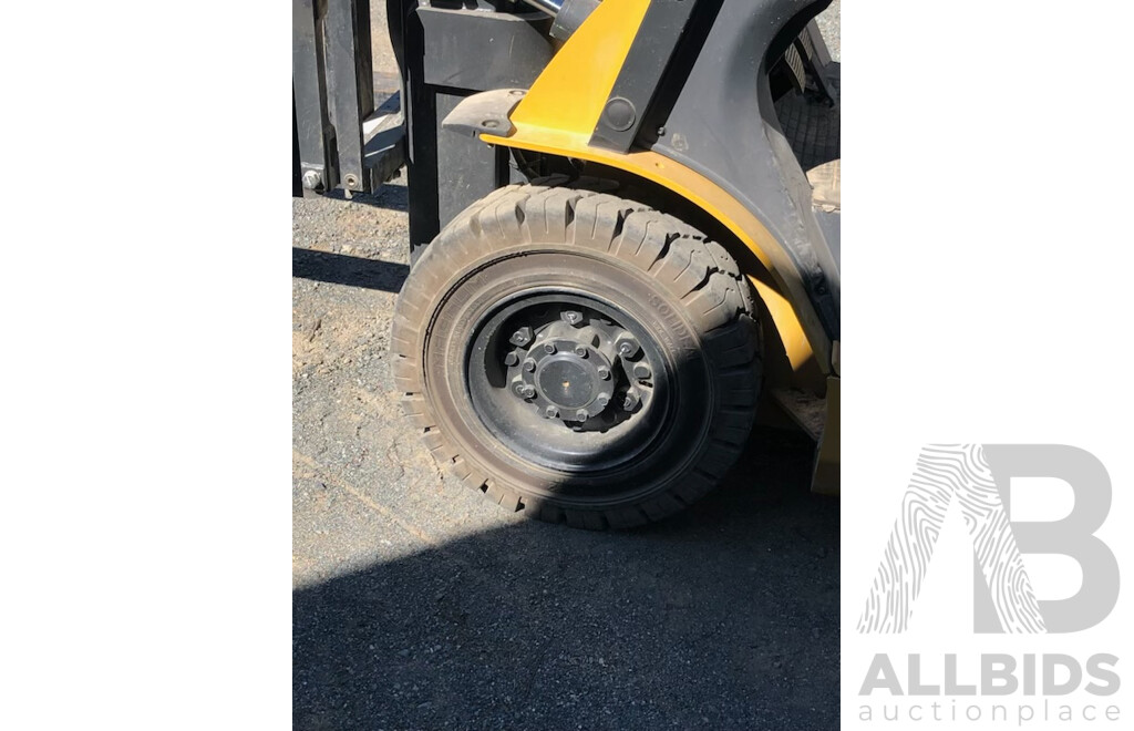 2019 CAT 2.7 Ton Diesel Forklift - DP25NT