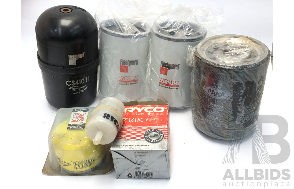 2x Fleetguard WF2127 Extended Service Coolant Filter for Cummins, 1x Fleetguard CS41011 Centrifuge Assembly, 1x Mack 21938503 Coolant Filter/Conditioner 1x RYCO 214K Fuel Filter and 1x Briggs and Stratton 696854 Oil Filter