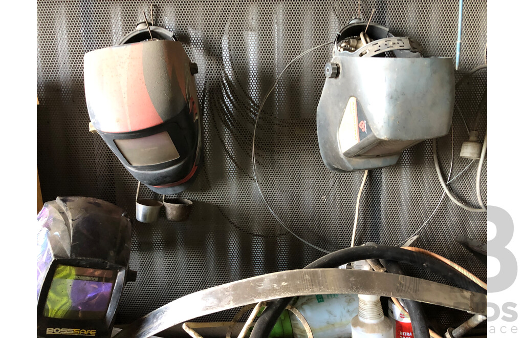 Welders Bench, Mesh Rack & Contents Including But Not Limted To; Welders Masks, Heavy Duty Bench Vices & Bench Grinder 