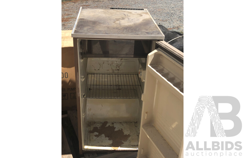 Vintage Ignis Mini Fridge