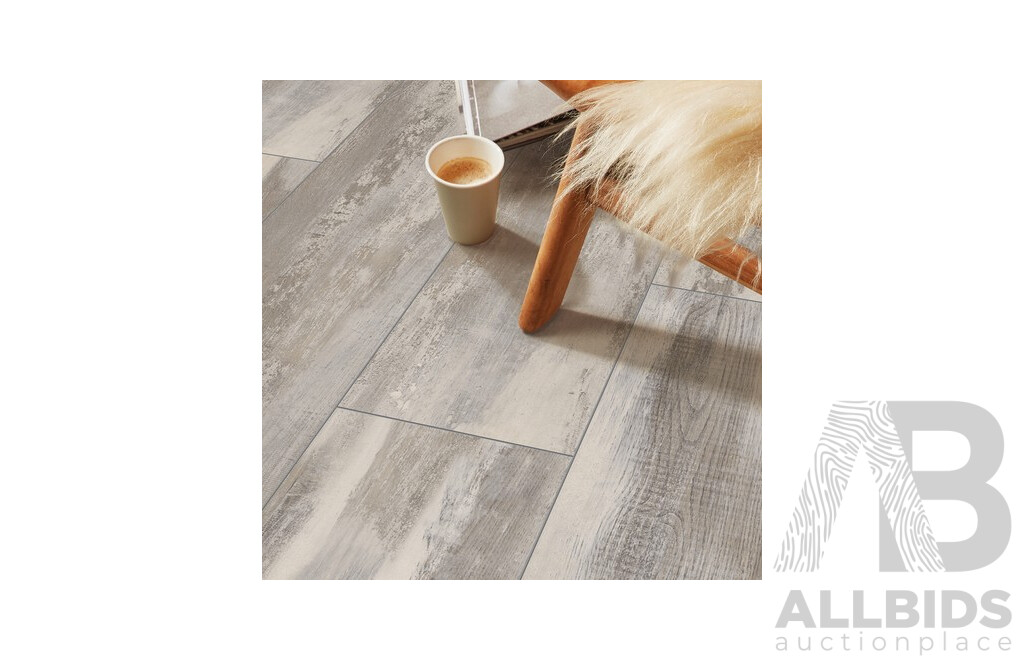 FLOORSELECT 8mm Hella Oak Dark Laminate Flooring - Lot of 7