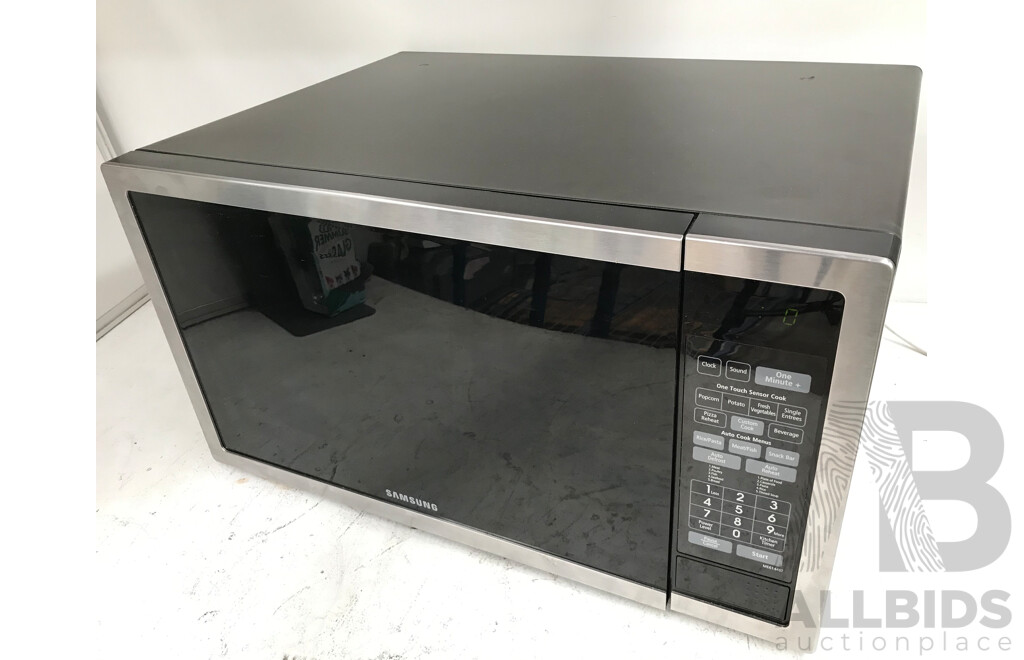 Samsung 1000 Watt Microwave Oven