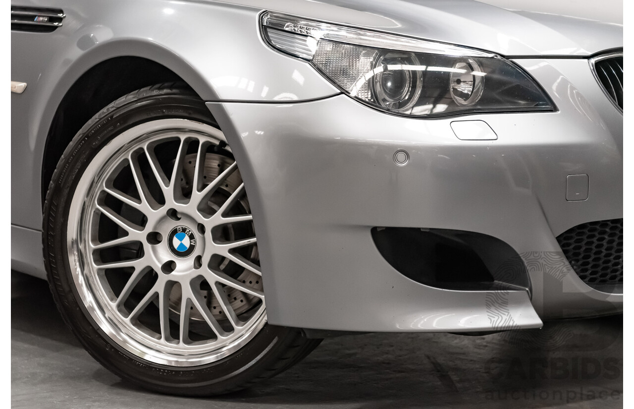 07/06 BMW M5 RWD E60 4D Sedan Silbergrau Metallic V10 5.0L