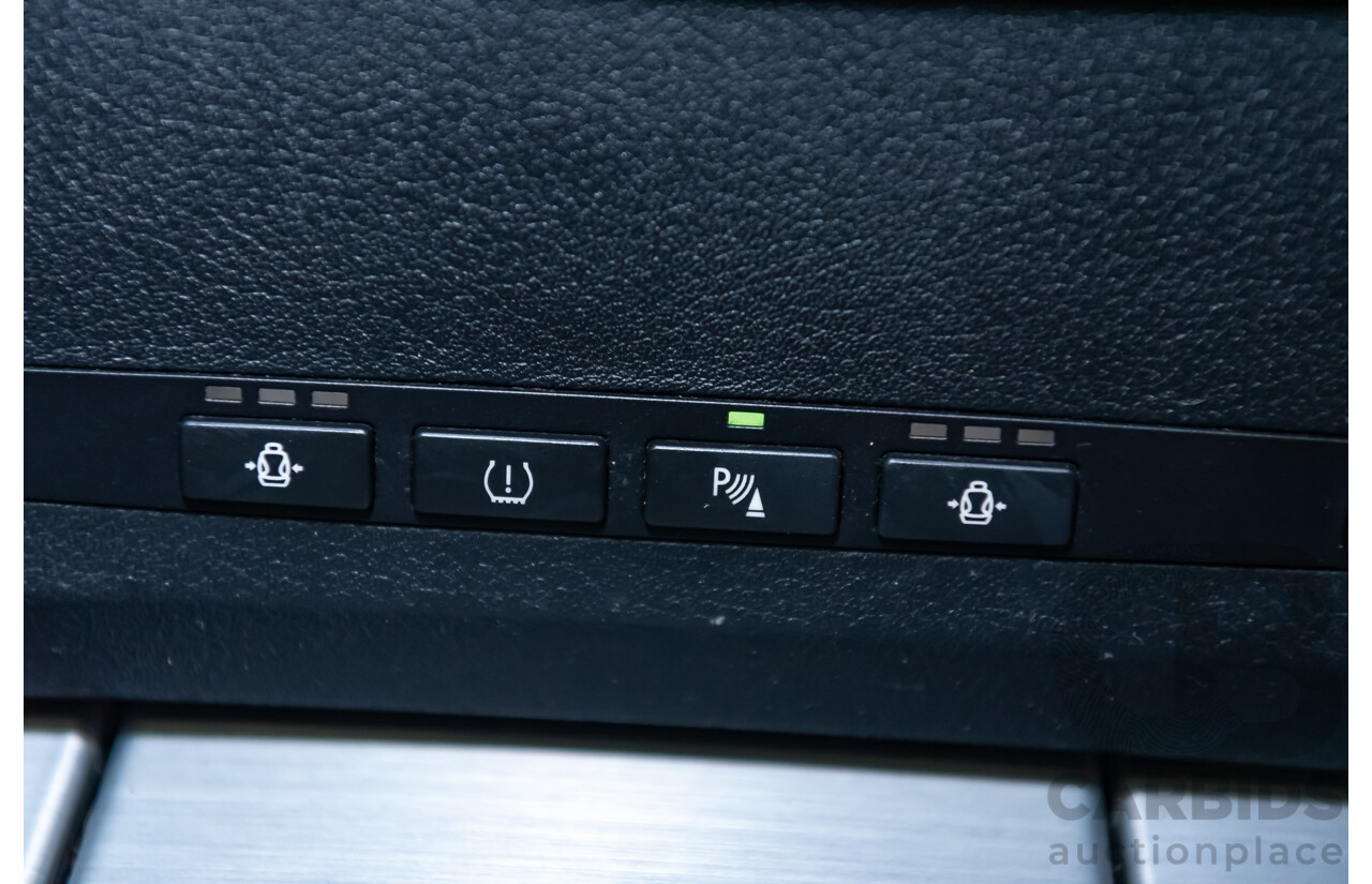 07/06 BMW M5 RWD E60 4D Sedan Silbergrau Metallic V10 5.0L