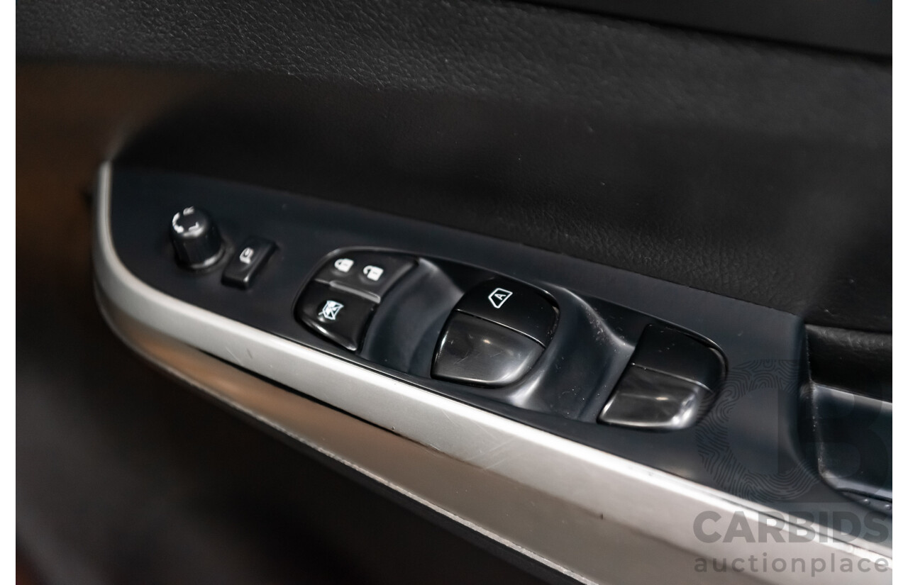 09/15 Nissan Navara ST-X (4x4) 4WD NP300 D23 Dual Cab Utility Hornet Gold Metallic 2.3L