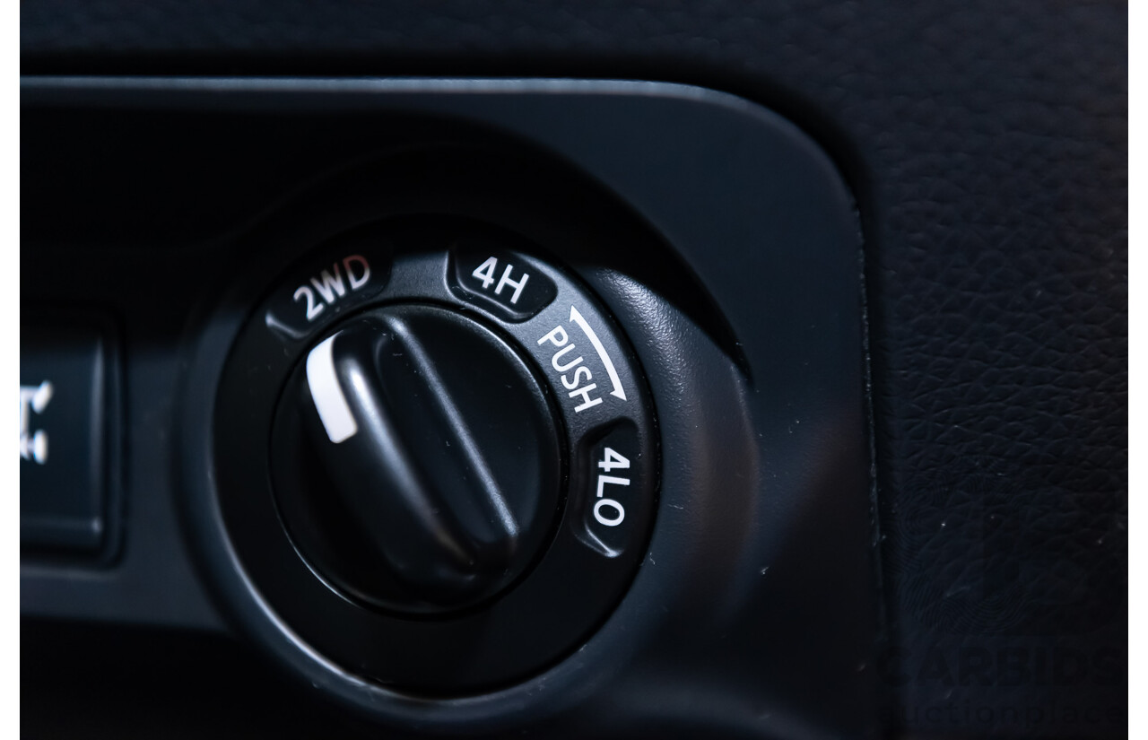 09/15 Nissan Navara ST-X (4x4) 4WD NP300 D23 Dual Cab Utility Hornet Gold Metallic 2.3L