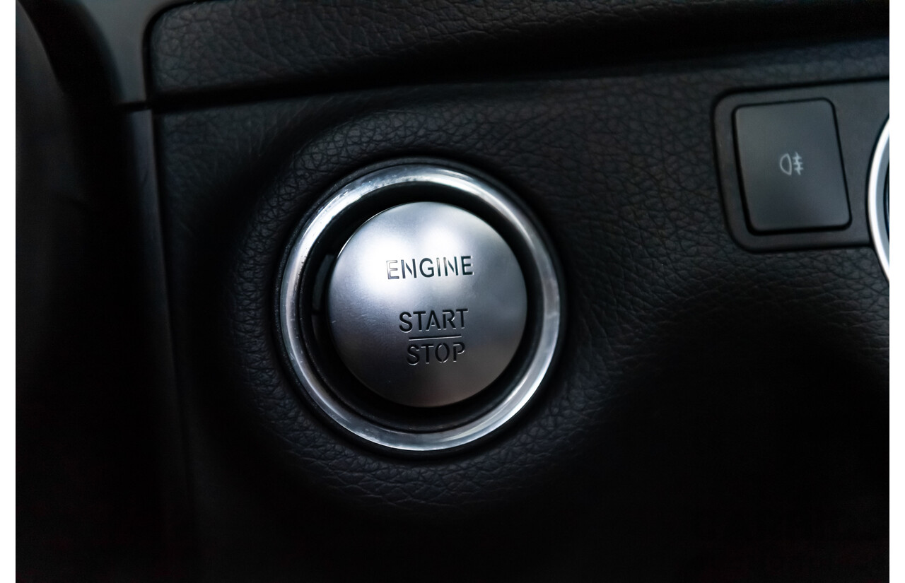 11/11 Mercedes-Benz C63 AMG RWD W204 MY11 4D Sedan Magnetite Black Metallic V8 6.3L