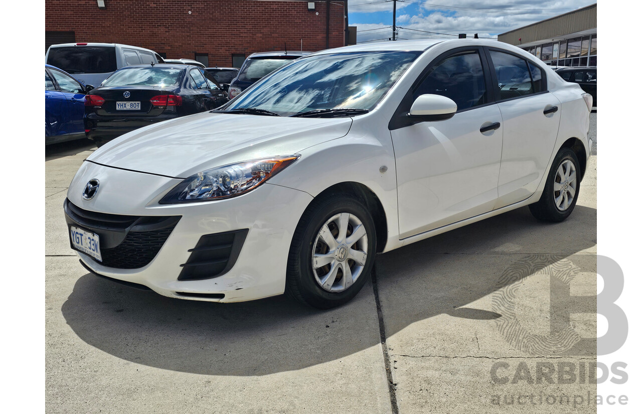 04/10 Mazda Mazda3 NEO FWD BL 4D Sedan White 2.0L