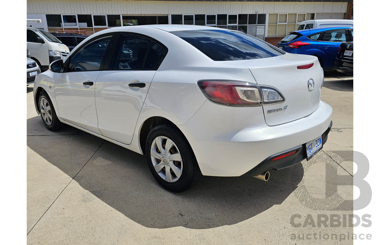 04/10 Mazda Mazda3 NEO FWD BL 4D Sedan White 2.0L