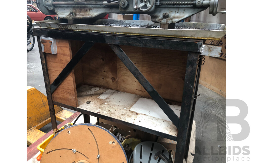 Myford M7 Metal Working Lathe with Chcuks and Other Accessories