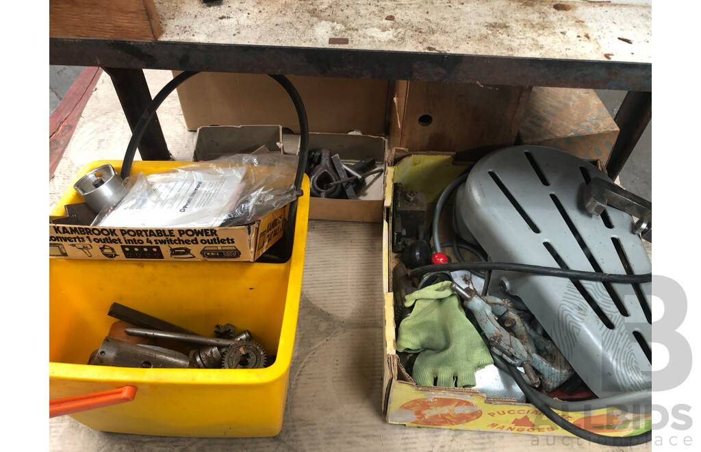 Myford M7 Metal Working Lathe with Chcuks and Other Accessories