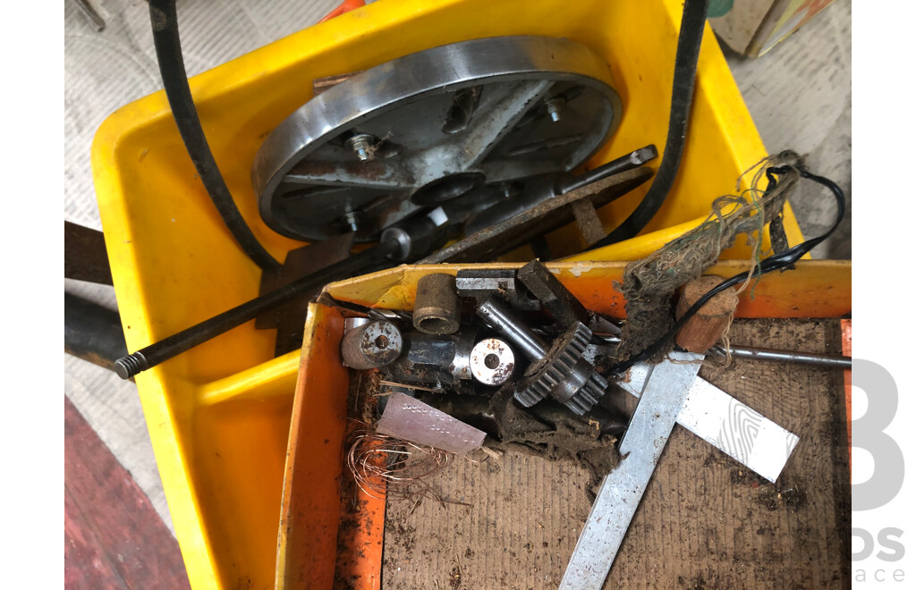 Myford M7 Metal Working Lathe with Chcuks and Other Accessories