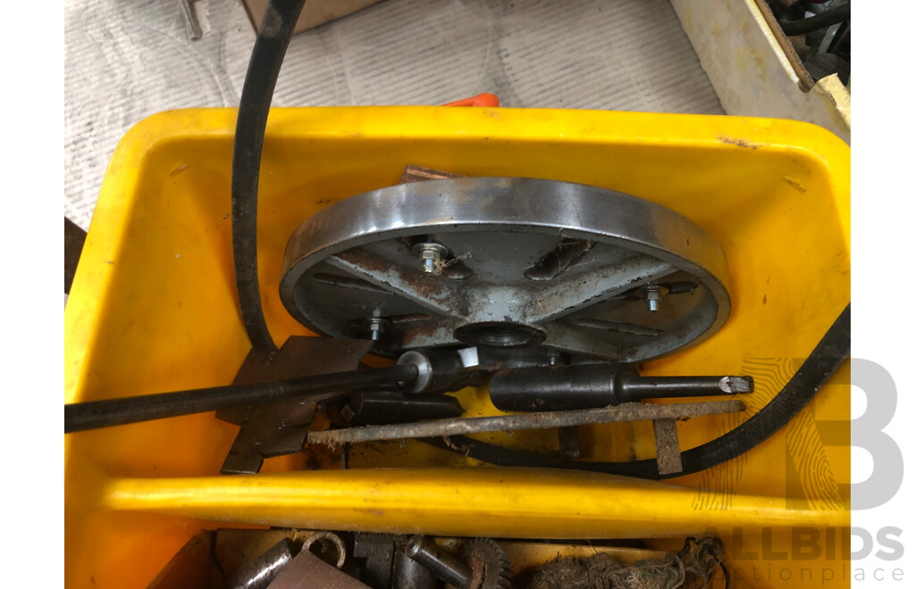 Myford M7 Metal Working Lathe with Chcuks and Other Accessories
