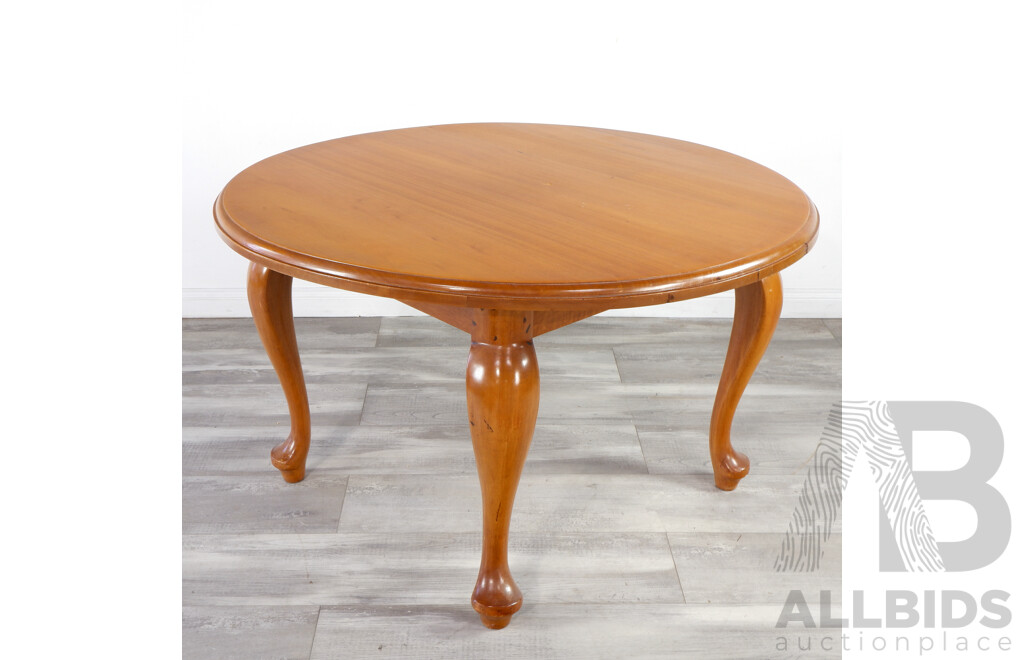 Round Oak Dining Table