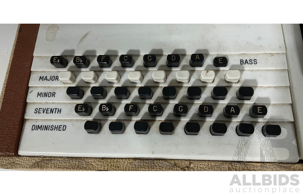 Vintage Lincoln Chordmaster Portable Reed Organ with Removable Legs