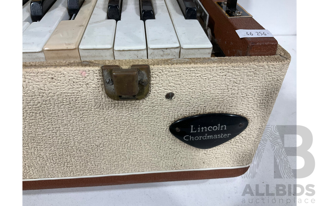 Vintage Lincoln Chordmaster Portable Reed Organ with Removable Legs