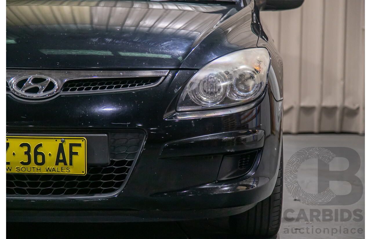 06/12 Hyundai I30 cw SX 2.0 FWD FD MY12 4D Wagon Black 2.0L