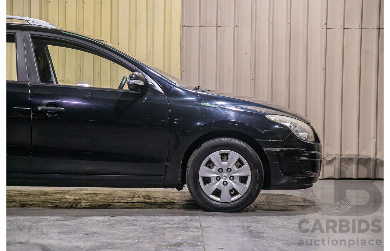 06/12 Hyundai I30 cw SX 2.0 FWD FD MY12 4D Wagon Black 2.0L