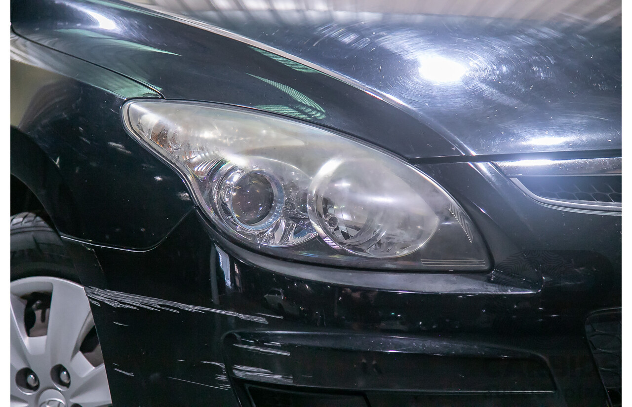 06/12 Hyundai I30 cw SX 2.0 FWD FD MY12 4D Wagon Black 2.0L