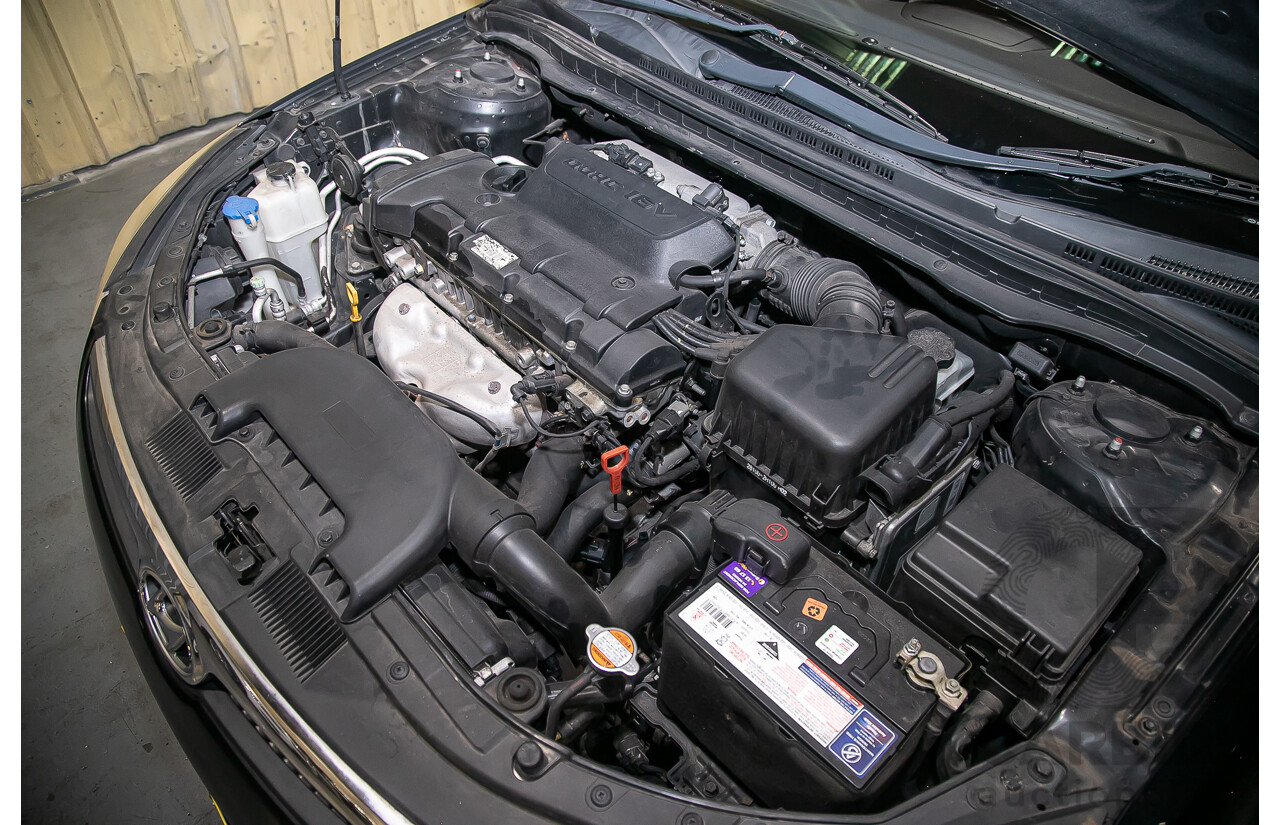 06/12 Hyundai I30 cw SX 2.0 FWD FD MY12 4D Wagon Black 2.0L