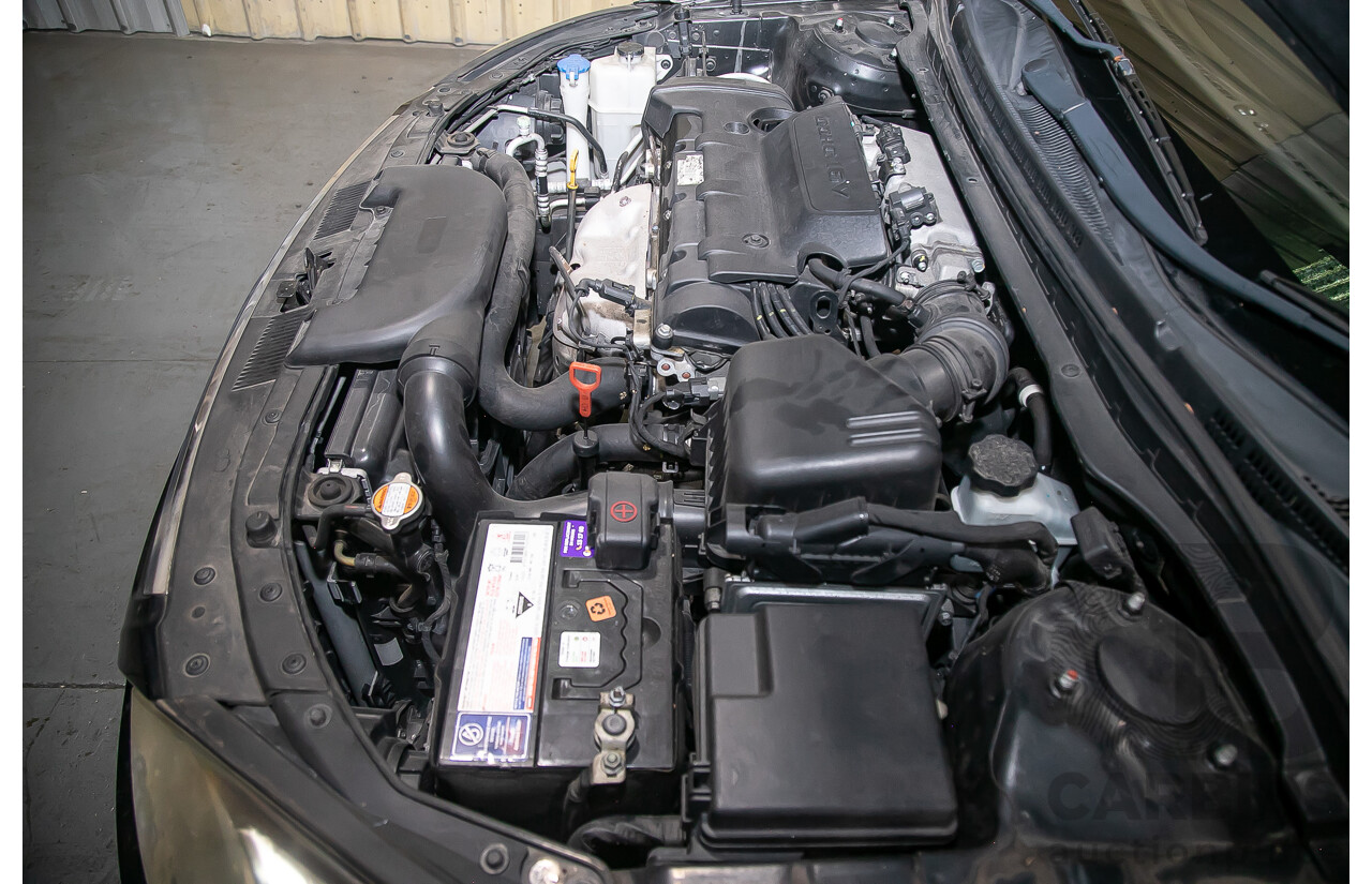 06/12 Hyundai I30 cw SX 2.0 FWD FD MY12 4D Wagon Black 2.0L