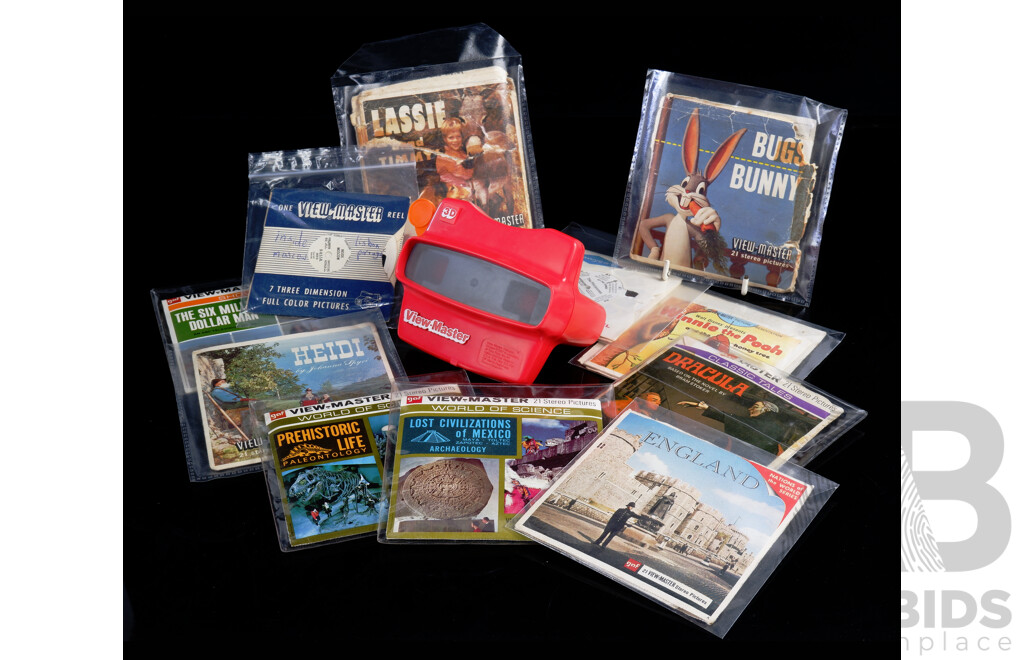Vintage Viewmaster with Collection Approx 19 Discs Including Bugs Bunny, LAssie, Dracula, Heidi, the Flintstones and More