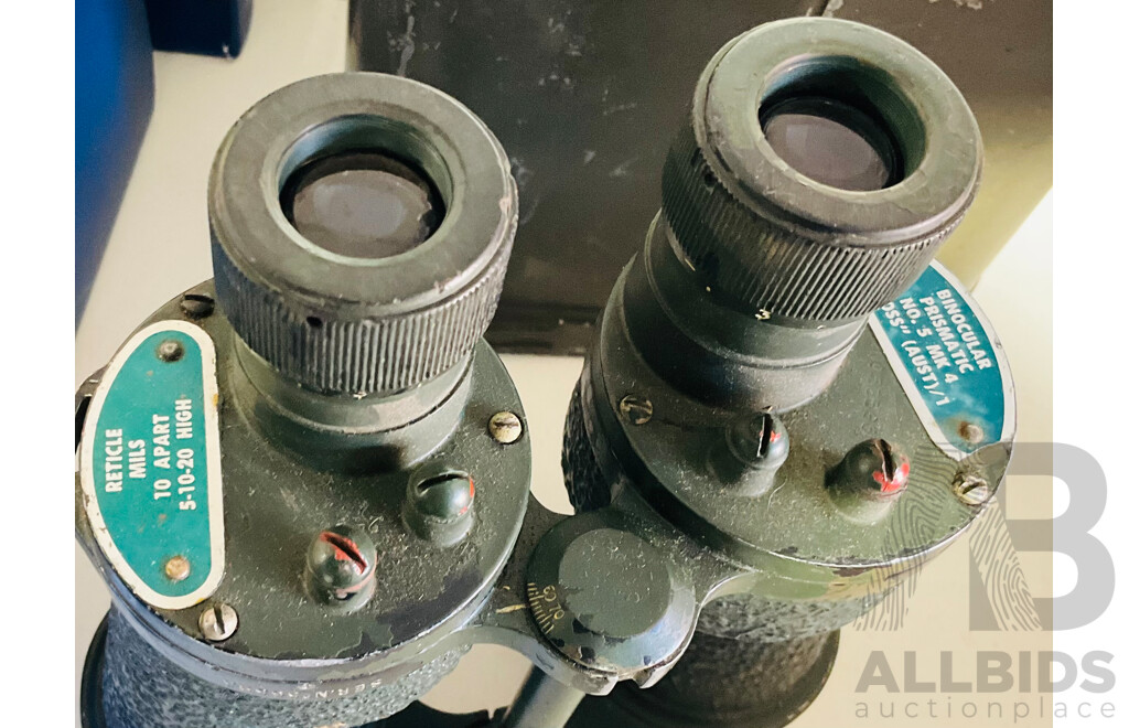 Vintage Set Australian Military Binoculars in Original Case, Prismatic Number 5 Mk 4, Ross Model