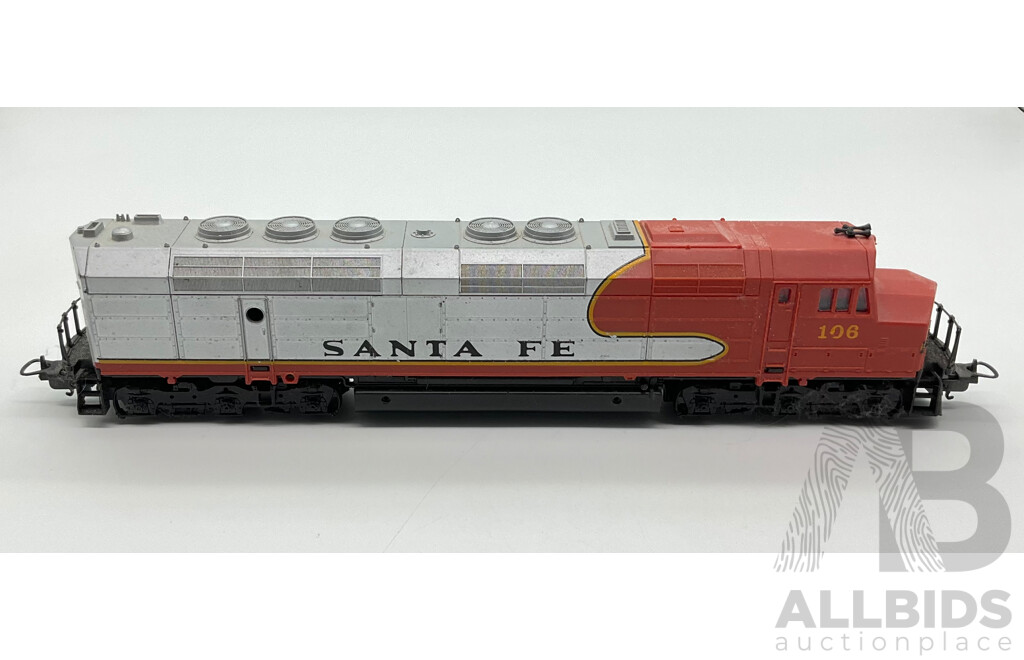 Three HO Scale Locomotives Including Steam Locomotives SCNF 231.2.82, Mainline 75001 and Lima Santa Fe Diesel Locomotive 106
