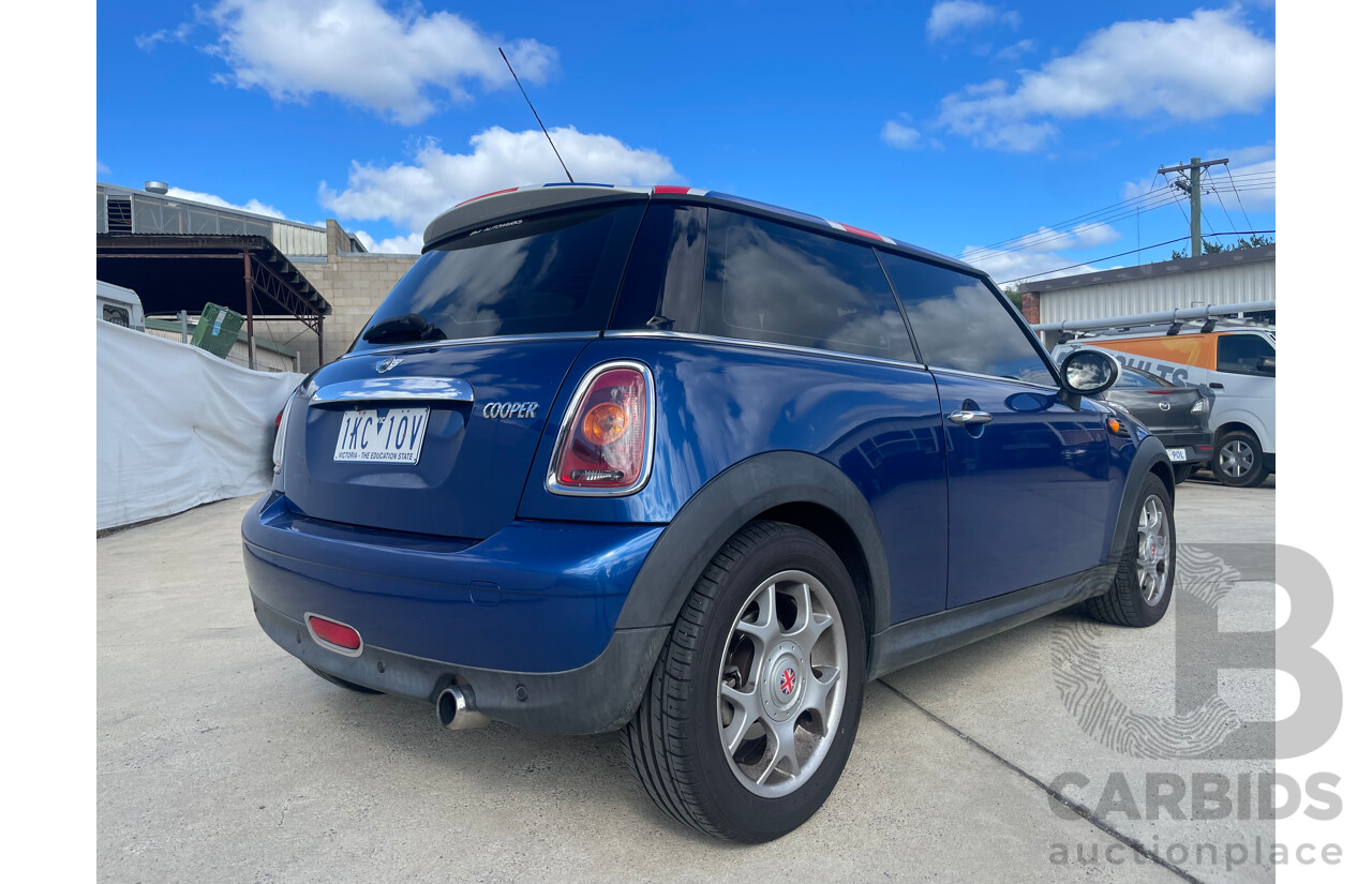11/07 Mini Cooper  FWD R50 2D Hatchback Blue 1.6L