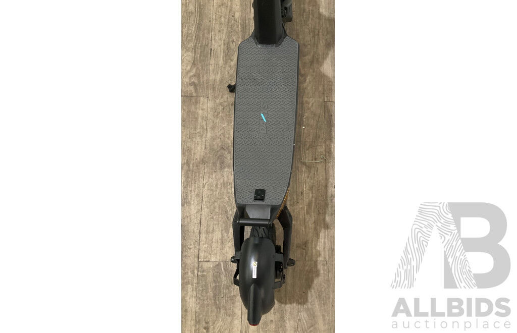 Daxys Bandicoot Electric Scooter L9P 48V - ORP $1,499.00