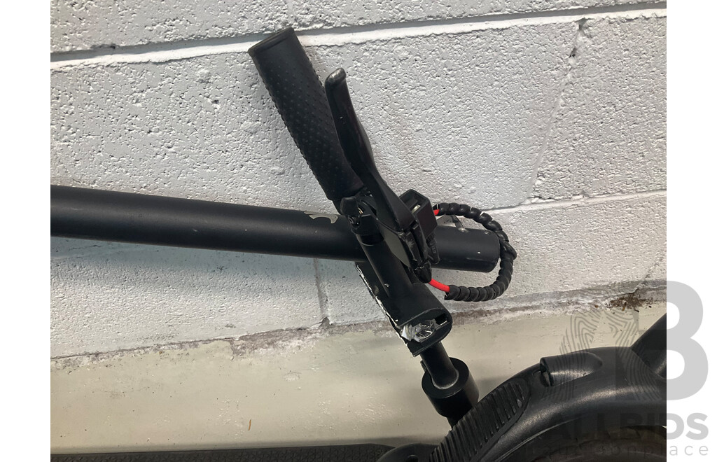 Valk Synergy Scooter