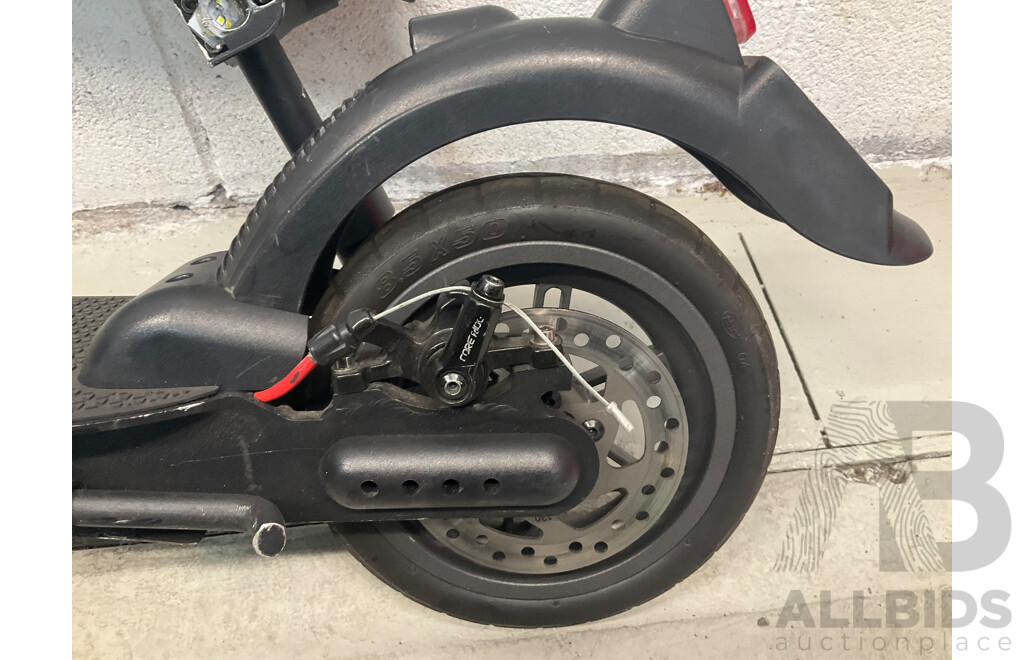 Valk Synergy Scooter