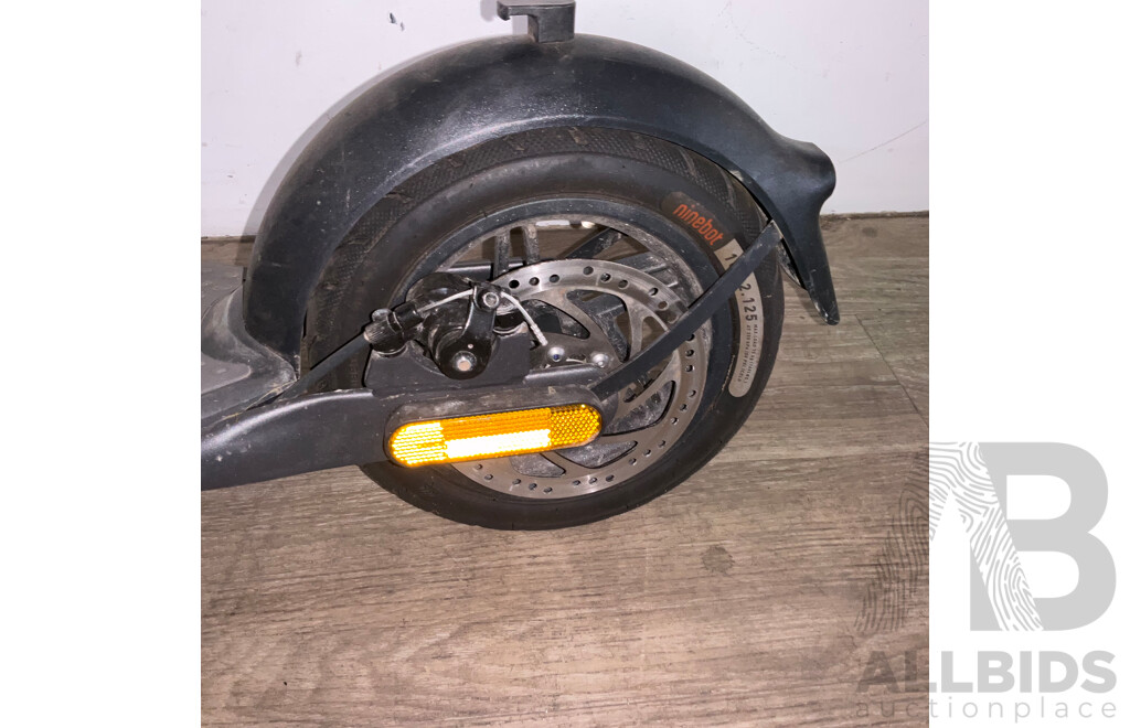 Segway Ninebot Kickscooter F20A Electric EScooter - ORP $1,199.00