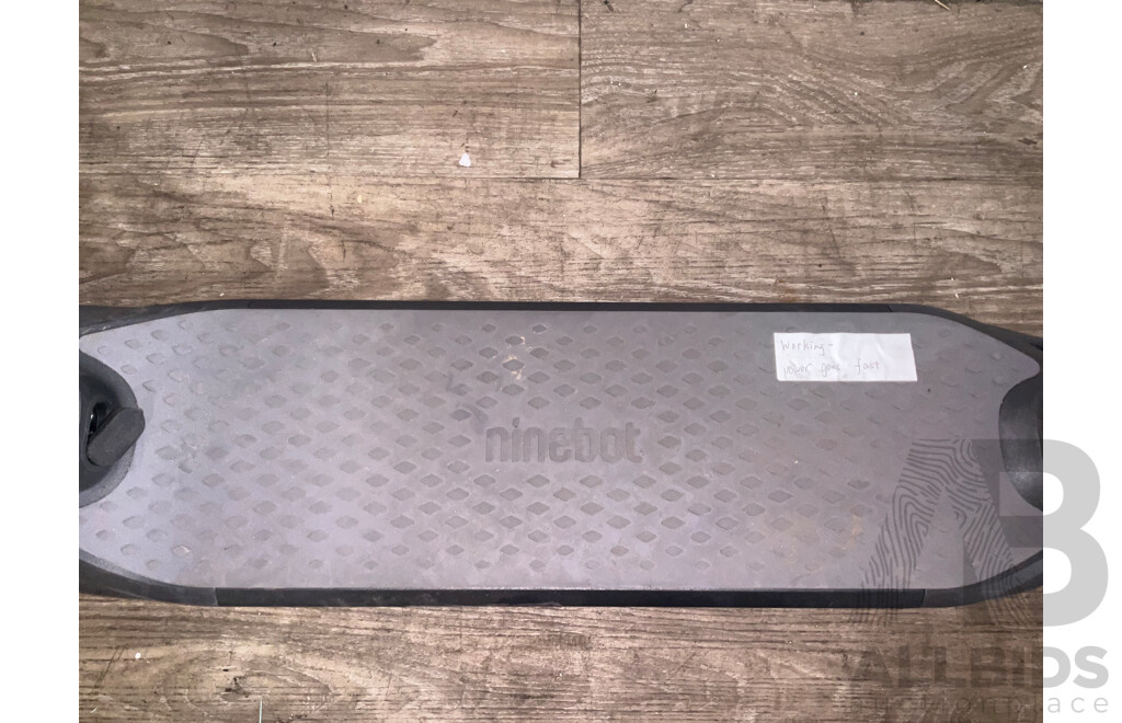 Segway Ninebot Kickscooter F20A Electric EScooter - ORP $1,199.00