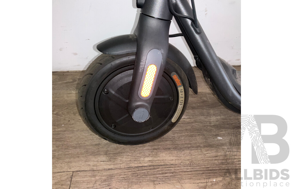 Segway Ninebot Kickscooter F20A Electric EScooter - ORP $1,199.00