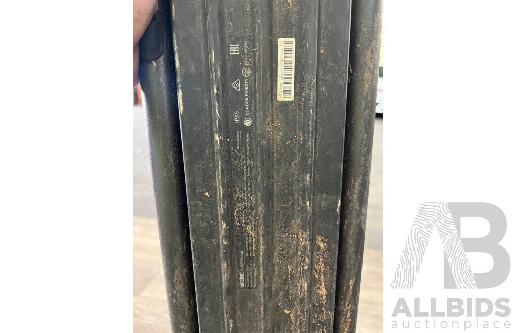 Segway Ninebot Kickscooter F20A Electric EScooter - ORP $1,199.00