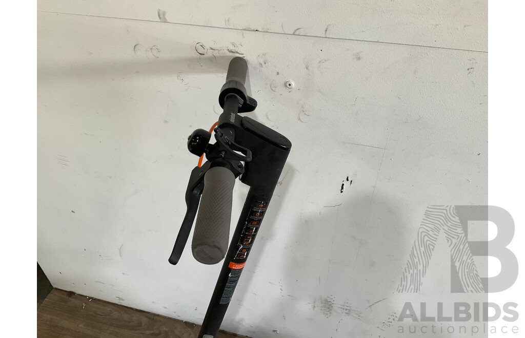 Segway Ninebot Kickscooter D28U - ORP $899.00