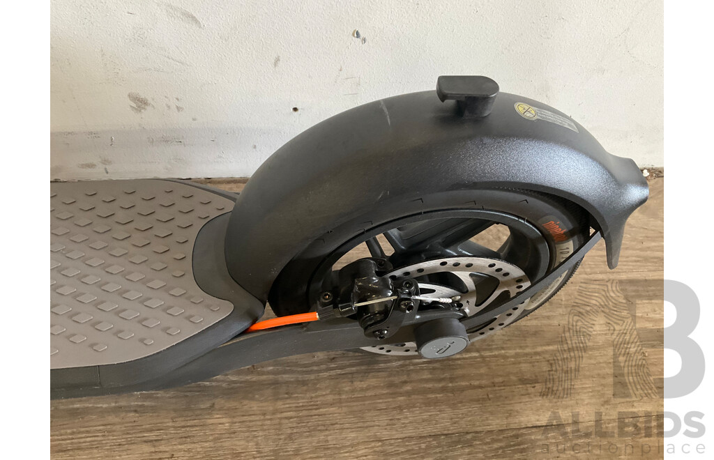 Segway Ninebot Kickscooter F30 - ORP $399.00