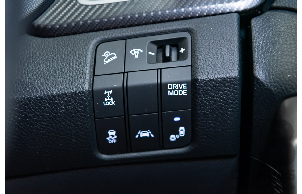 06/16 Hyundai Santa Fe SR CRDi (4x4) AWD DM MY15 4D Wagon White 2.2L