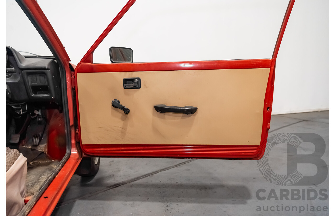 7/1981 Suzuki Hatch 800 Van Red 0.5L
